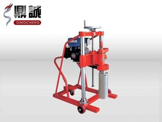 點(diǎn)擊查看詳細信息<br>標題：內燃式鉆孔取芯機 閱讀次數：4241