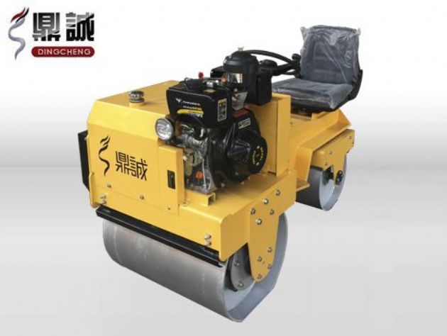 點(diǎn)擊查看詳細信息<br>標題：DC850C座駕式壓路機 閱讀次數：14828